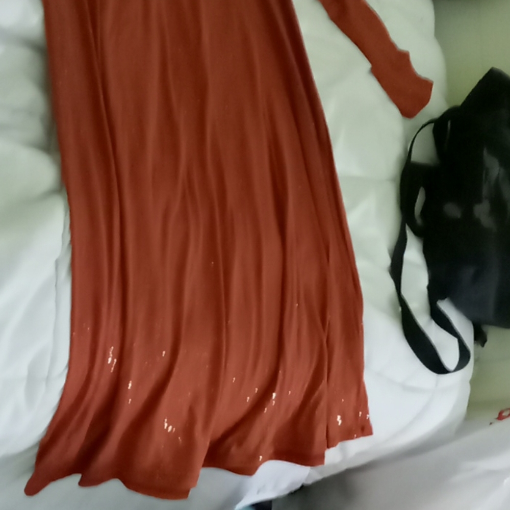 Dress - Picture 4 of 4